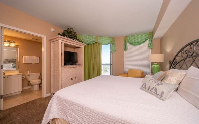 Barefoot Bliss - 3 Br condo by RedAwning