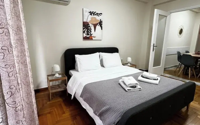 Pnyka Apartment 2