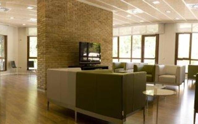 Hotel y Apartamentos SNO Isaba