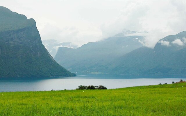 4 Star Holiday Home in Isfjorden