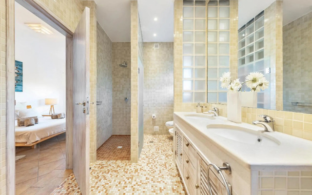 Villa Dome by OCvillas