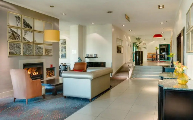 Protea Hotel by Marriott Cape Town Tyger Valley