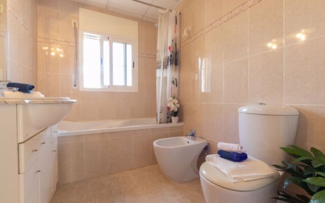 House Jenaro Deltebre