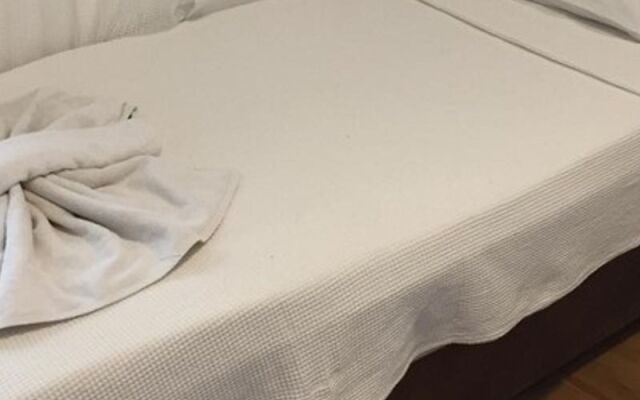 Double Comfort Otel Sarıgerme