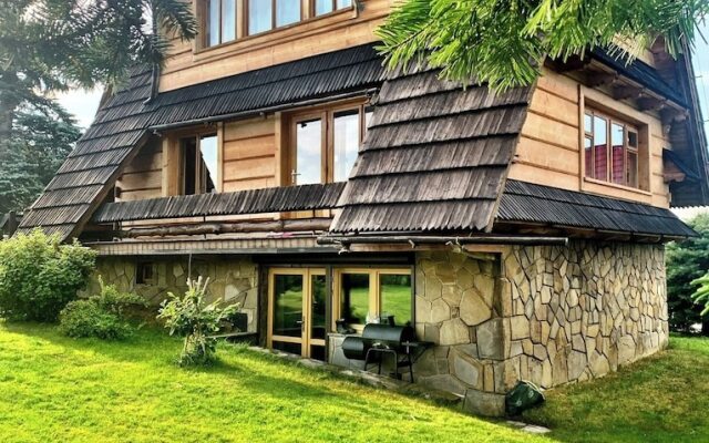 "mountain Cozy House in Tatras"