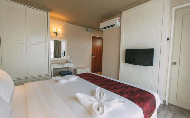 Tasik Villa International Resort