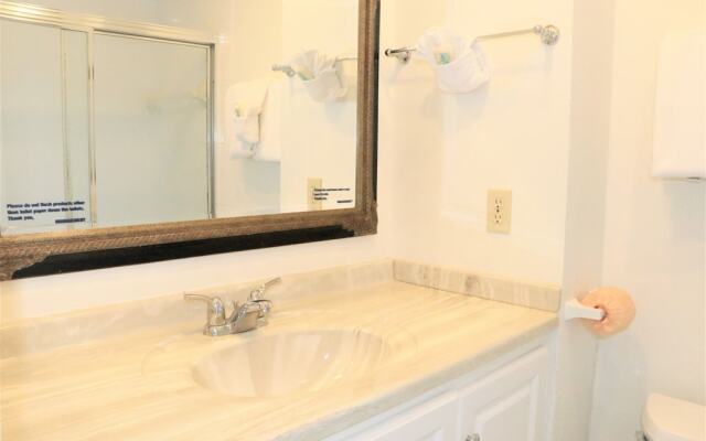 Jamaica Royale 602 - 2 Br Condo