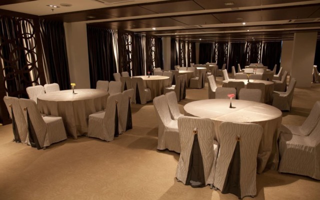 Pinetree Hotel