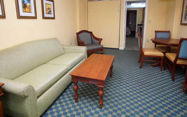 Units at Holiday Inn Pavilion by Elliott Beach Rentals