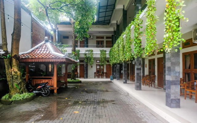 OYO 594 Joglo Manggisan Syariah