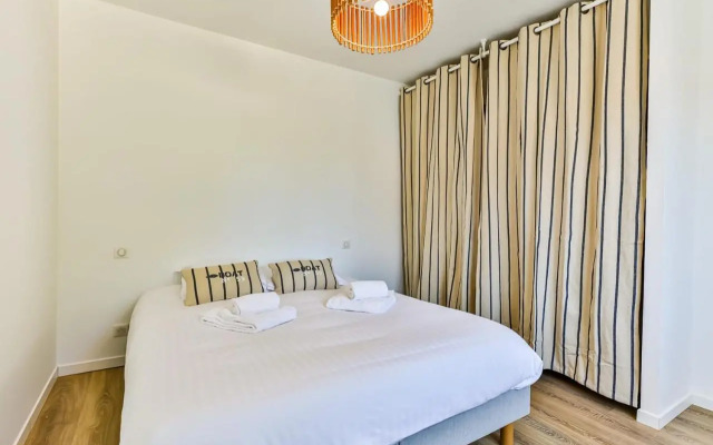 Jolie maison neuve avec jacuzzi