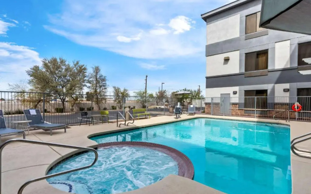 Best Western Legacy Inn & Suites