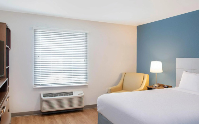 Extended Stay America Select Suites - Charlotte - Northlake