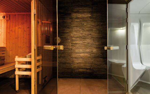 Modern apartment in the child-friendly ski village Arc 1600