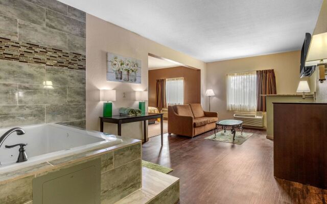 Quality Inn West Memphis I-40