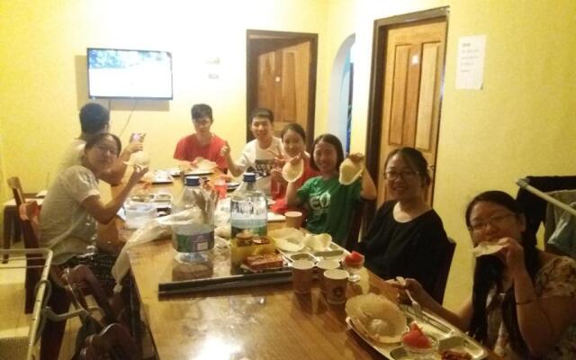 Shalona Holiday Home