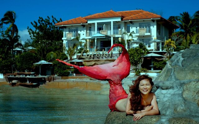 Lorelei Beach Resort