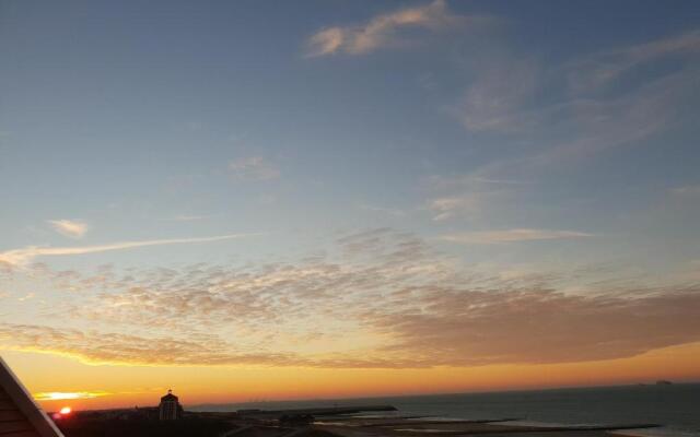 Penthouse Windkracht 10 aan het strand van Cadzand
