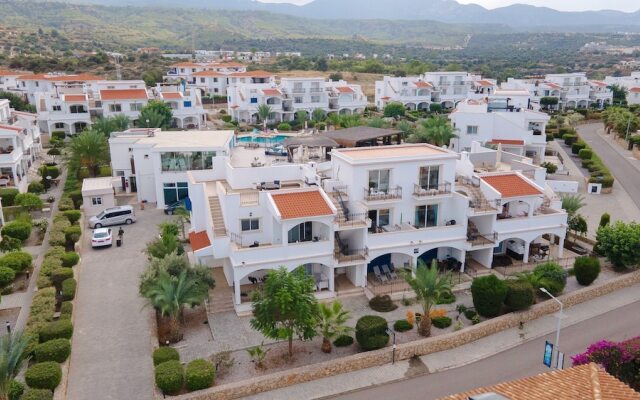 Modern Studio Apartment With Lovely sea View