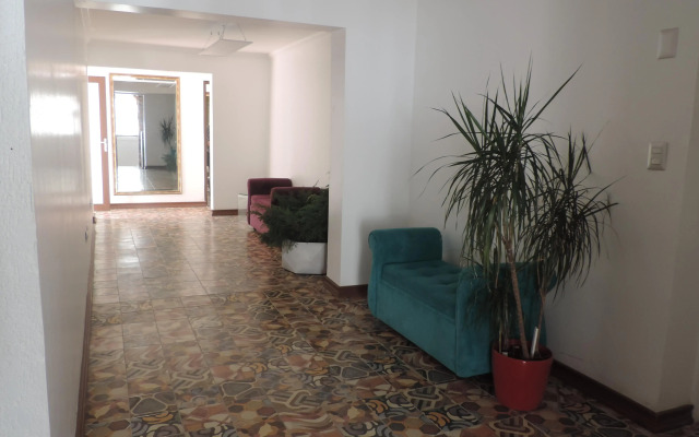 North South Hotel