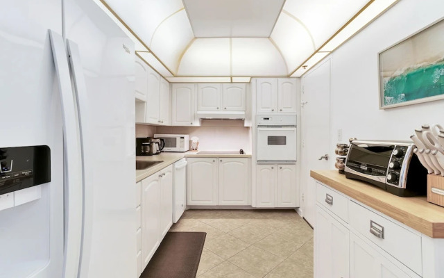 Beautiful Apartment in Hollywood Beach