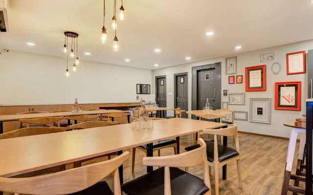 Oyo Townhouse 294 Near Artemis hospital