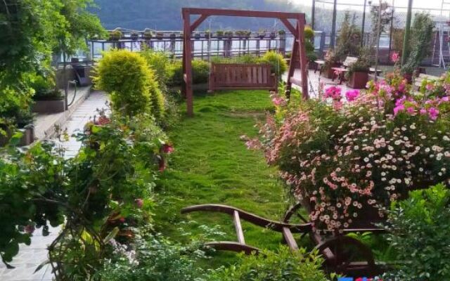 Xana Lite Hotelle (Zizhong Shanghehui)