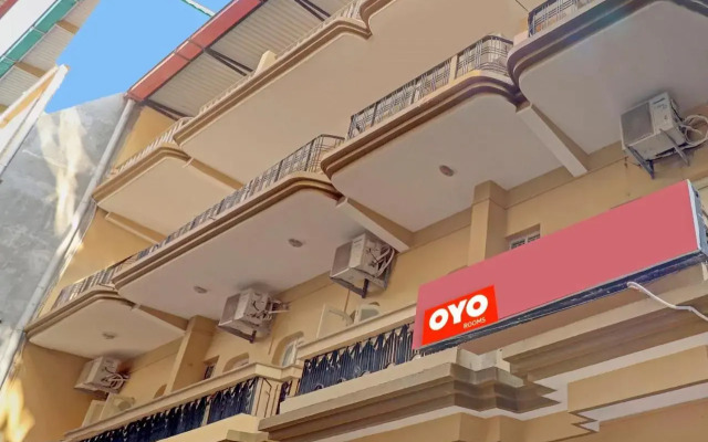 Oyo Flagship 806363 Ganga View (Harry Stay)