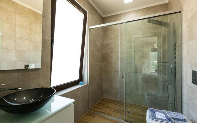 Eudora Luxury Stone Villa