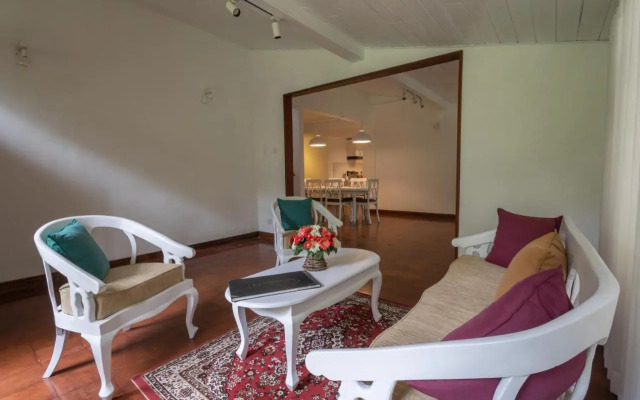 Monarch Villa Hanthana Kandy