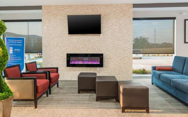 Comfort Suites DeSoto Dallas South