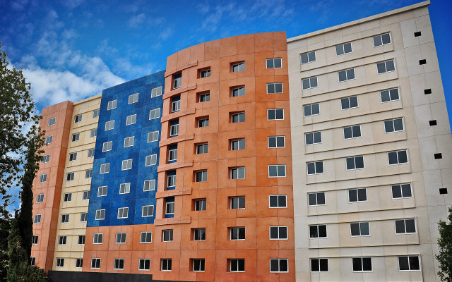 Courtyard Toluca Tollocan