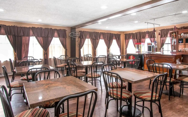 Quality Inn & Suites I-35 near Frost Bank Center