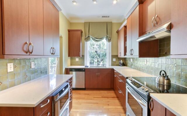 Oak View Terrace