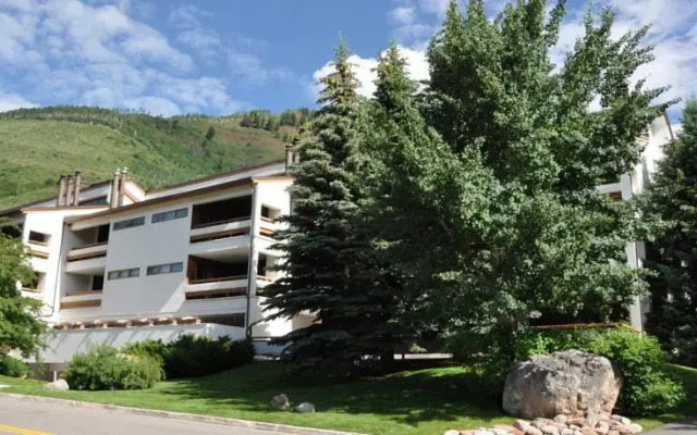 Sandstone Residences by Gore Creek Properties