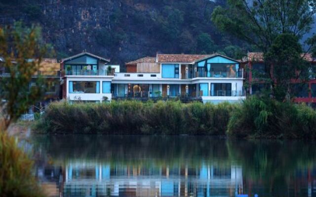 Yewang Su Lake View Light Luxury Hostel