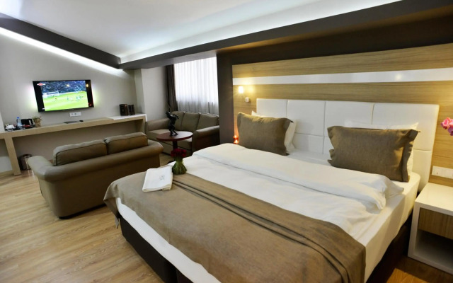 Arus Hotel