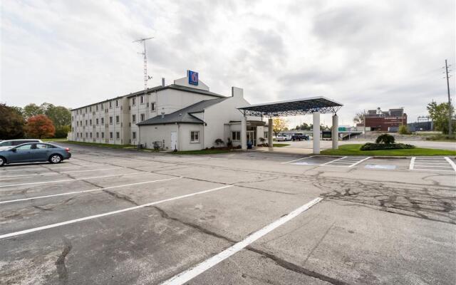 Motel 6 - Sandusky - Milan