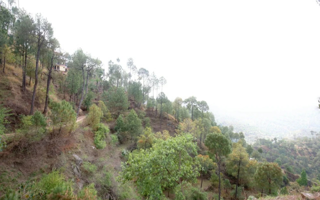 OYO 13878 Home Spacious 3BHK Kumarhatti