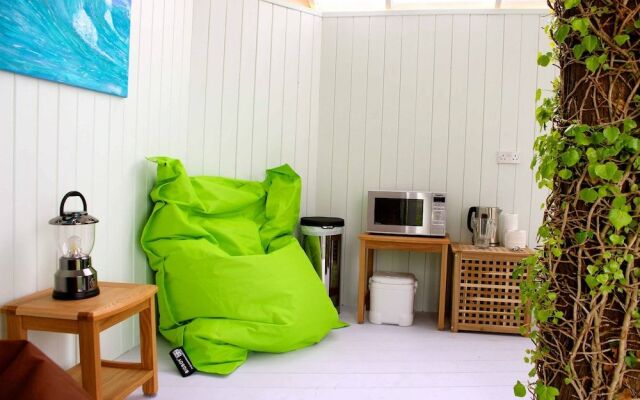 Atlantic Surf Pods - Campsite