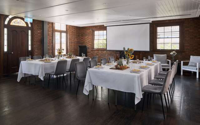 Kennigo Hotel Brisbane, Independent Collection by EVT