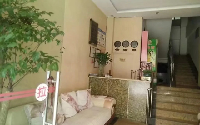 Tiny Jiangnan Hotel