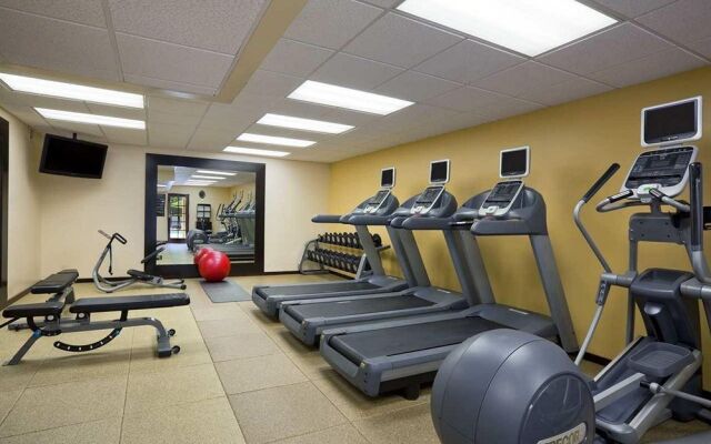 Embassy Suites Phoenix - Tempe
