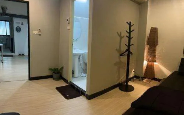 donmueang station hotel