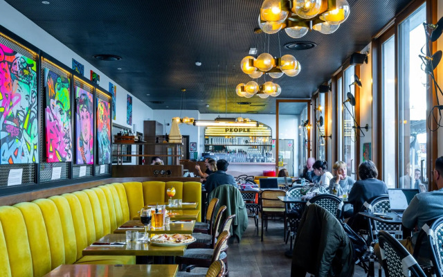 The People - Paris Nation - Hostel