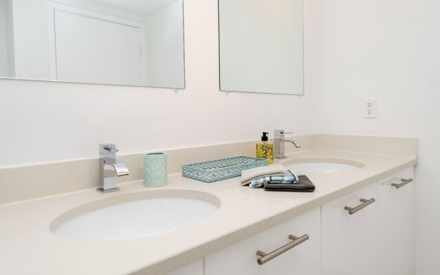 Miami World Rental - Midtown 1106