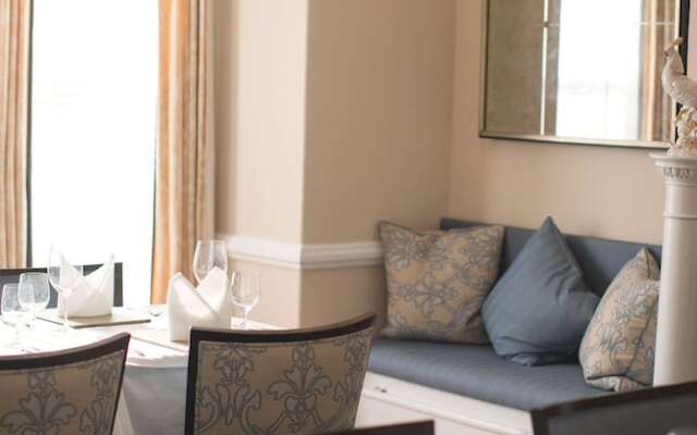 Rosedon Hotel