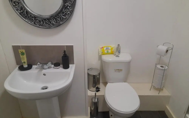Cosy Private Hideaway Studio Flat With Breakfast
