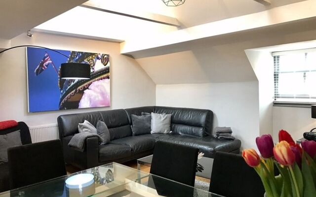 Ei8ht Brighton Apartments