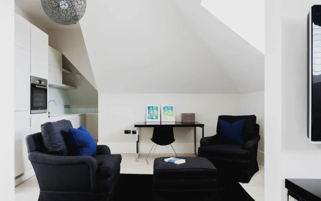 Priory Road by Onefinestay